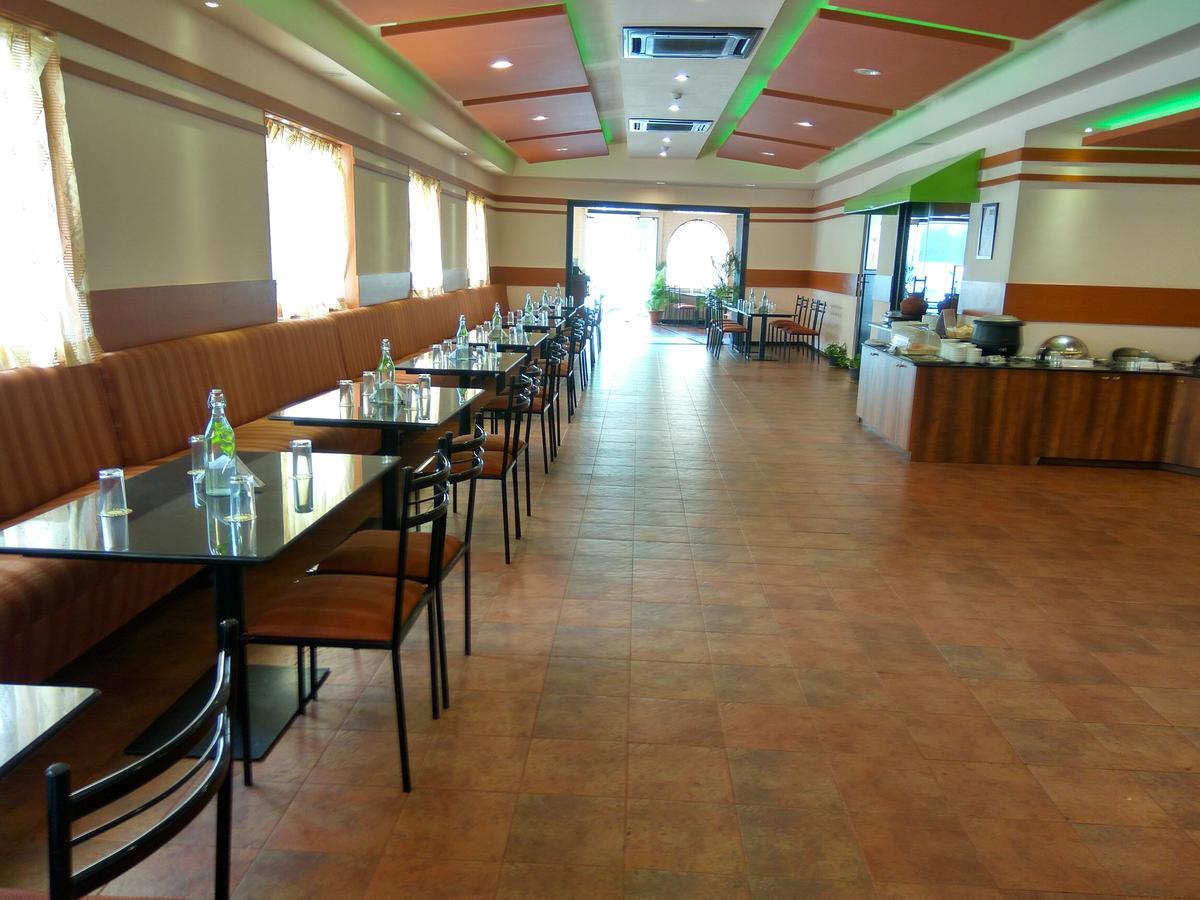 The Grand Regent Hotel Coimbatore Exterior photo